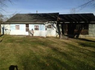 324 Teays Ln, Hurricane, WV 25526