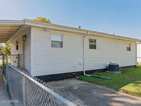 4th image of 323 Port William Ln