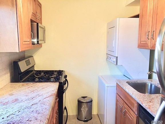 4th image of 60-25 251st St #807