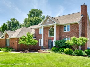 16688 Thorngate Rd, East Lansing, MI 48823