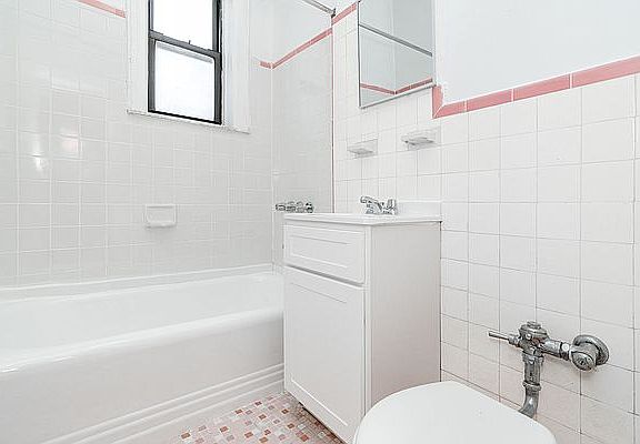 4th image of 25-20 42nd St #5A