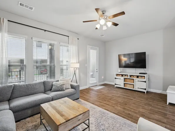 2460 Merriweather Ln, Flower Mound, TX 75028