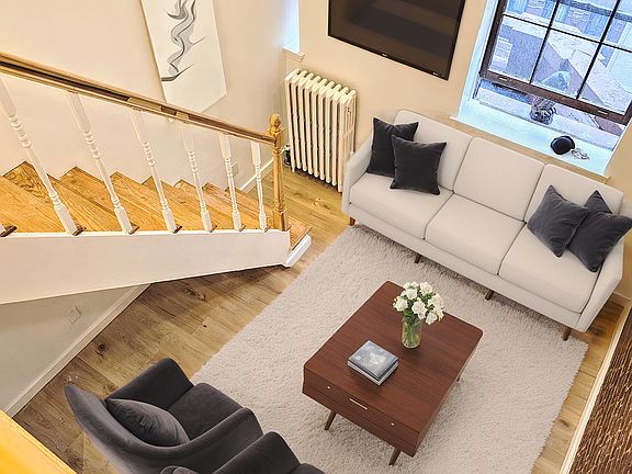 4th image of 13 W 82nd St APT 4C