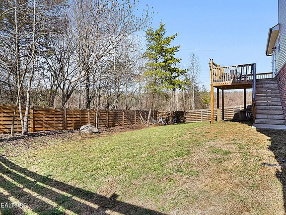 3rd image of 3805 Hillside Terrace Ln