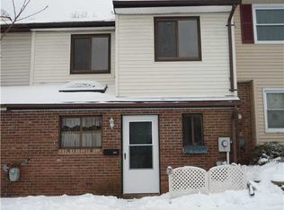 323 Rakov Rd, Maybrook, NY 12543