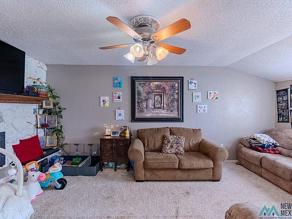 3rd image of 1108 Cypress St