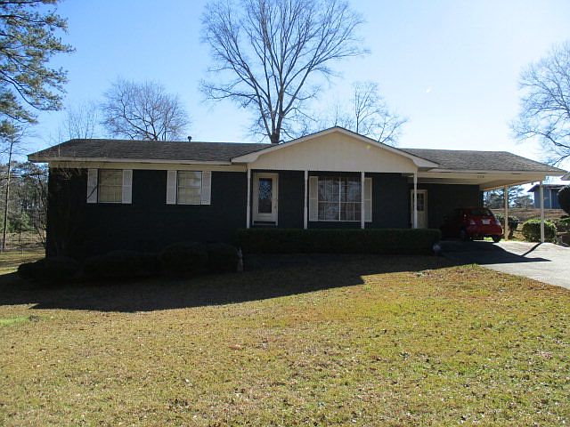 1st image of 824 Oxford Dr