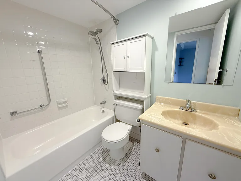 1580 Massachusetts Ave #5G — Photo 13
