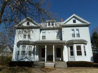 33 Elm St, Warren, MA 01083