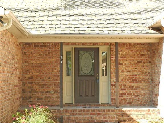 2nd image of 47 Fairway Drive SW