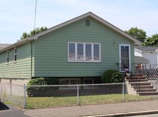 496 Mountain Ave, Revere, MA 02151