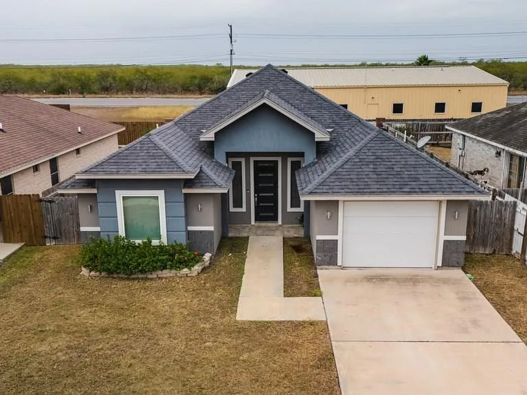 2688 Naples St — Photo 2