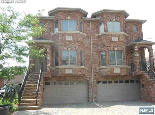1st image of 422 Lincoln Ave