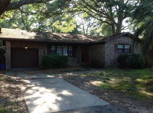 823 Burnett Dr, Charleston, SC 29412