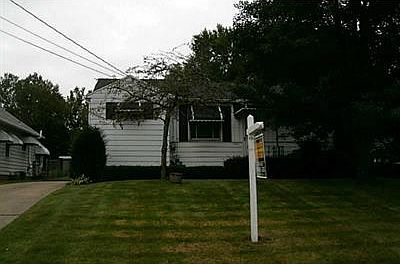 1st image of 1543 W 32nd St