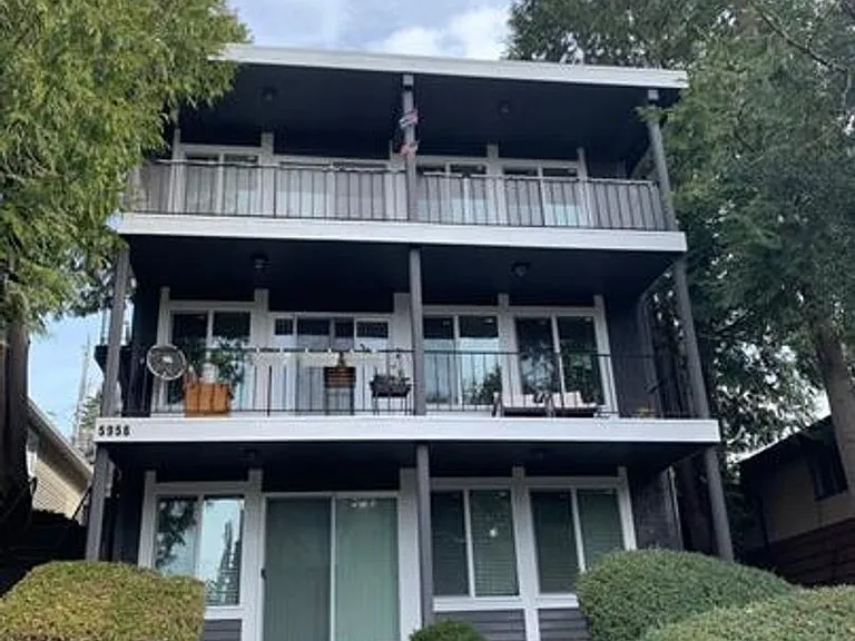 5956 Fauntleroy Way SW — Photo 15
