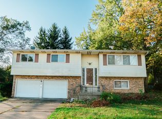 606 Hastings Ter, Valparaiso, IN 46383