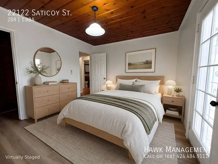 22122 Saticoy St — Photo 13