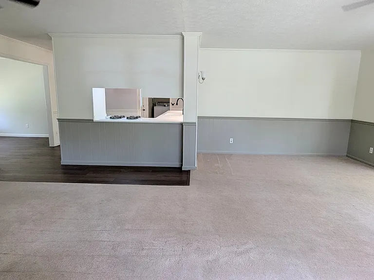 34 E Kenora Dr SW — Photo 16