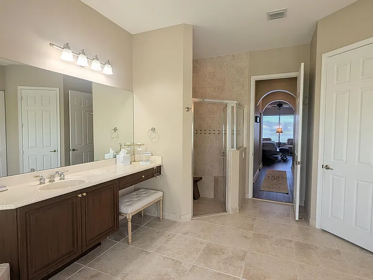 10640 Oak Meadow Ln — Photo 27