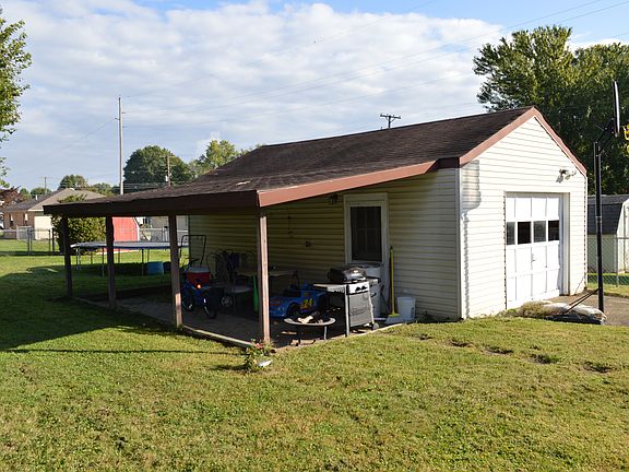 Garage & Carport