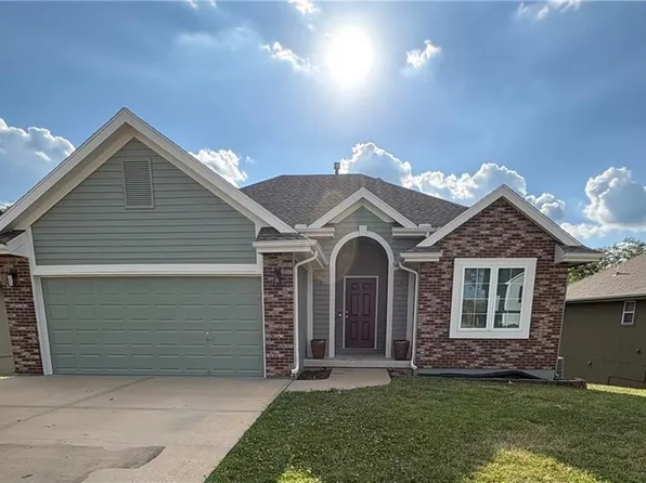 11216 N Lewis Ave, Kansas City, MO 64157