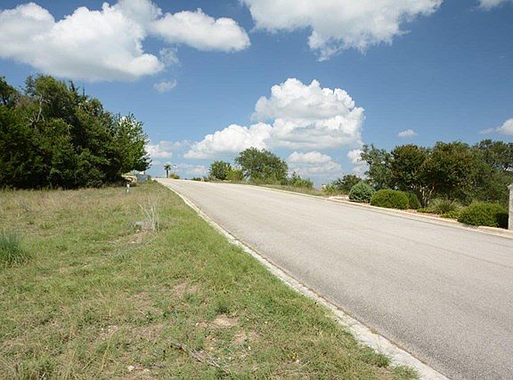 5th image of 3585 La Cumbre Dr