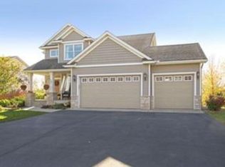 1829 Moccasin Dr, Waconia, MN 55387