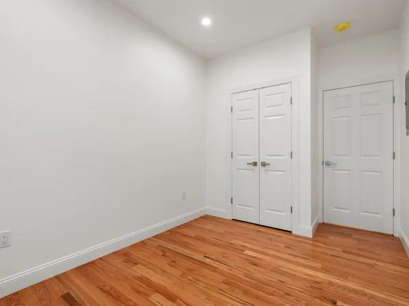 1380 Clove Road image 13 of 40