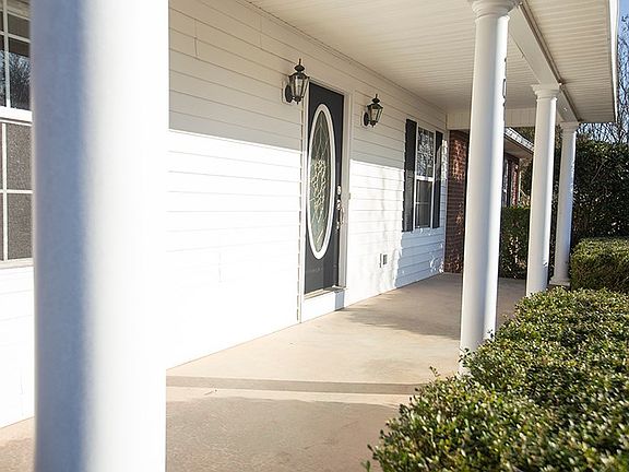 4th image of 101 Stonewood Dr
