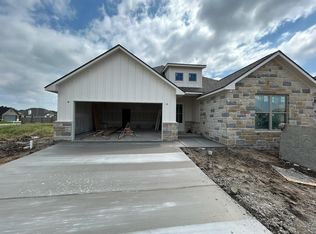 2803 Captain Dr, Bryan, TX 77808