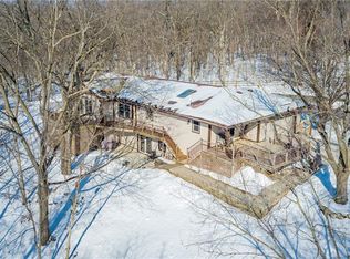 2322 Carver Rd, Winterset, IA 50273