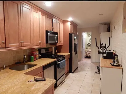 Rented by Urban Real Estate Property Group Inc | media 9