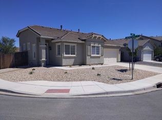 1713 Oak Dr, Fernley, NV 89408