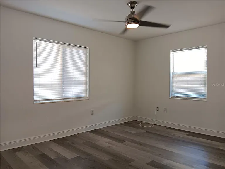 4864 Lake Charles Dr N — Photo 19