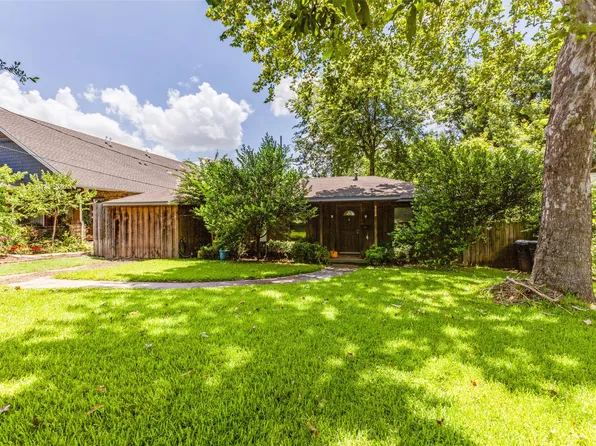 9026 Eustis Ave, Dallas, TX 75218