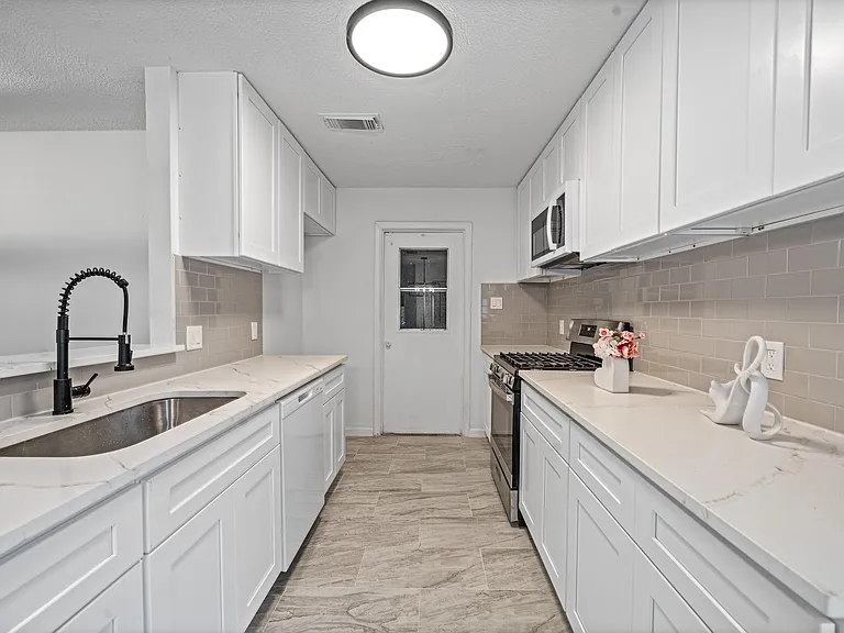 11823 S Willow Cir — Photo 16