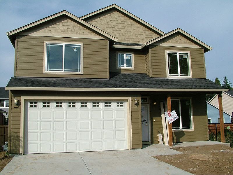 2nd image of 4304 NE 58th Cir