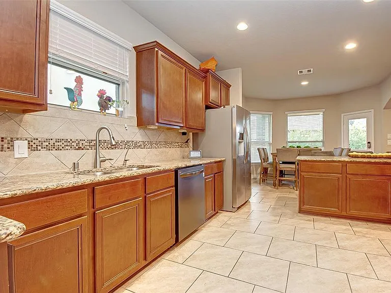 24510 Rossmore Hill Ct — Photo 14