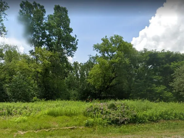 1960 E North Territorial Rd, Whitmore Lake, MI 48189