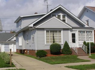 1920 Grand Ave, Racine, WI 53403