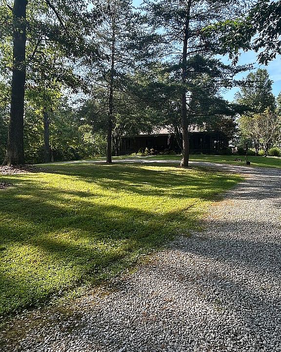 1st image of 135 Lecomptes Bottom Rd