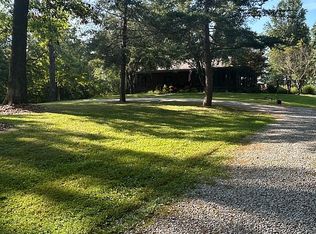 135 Lecomptes Bottom Rd, Pleasureville, KY 40057