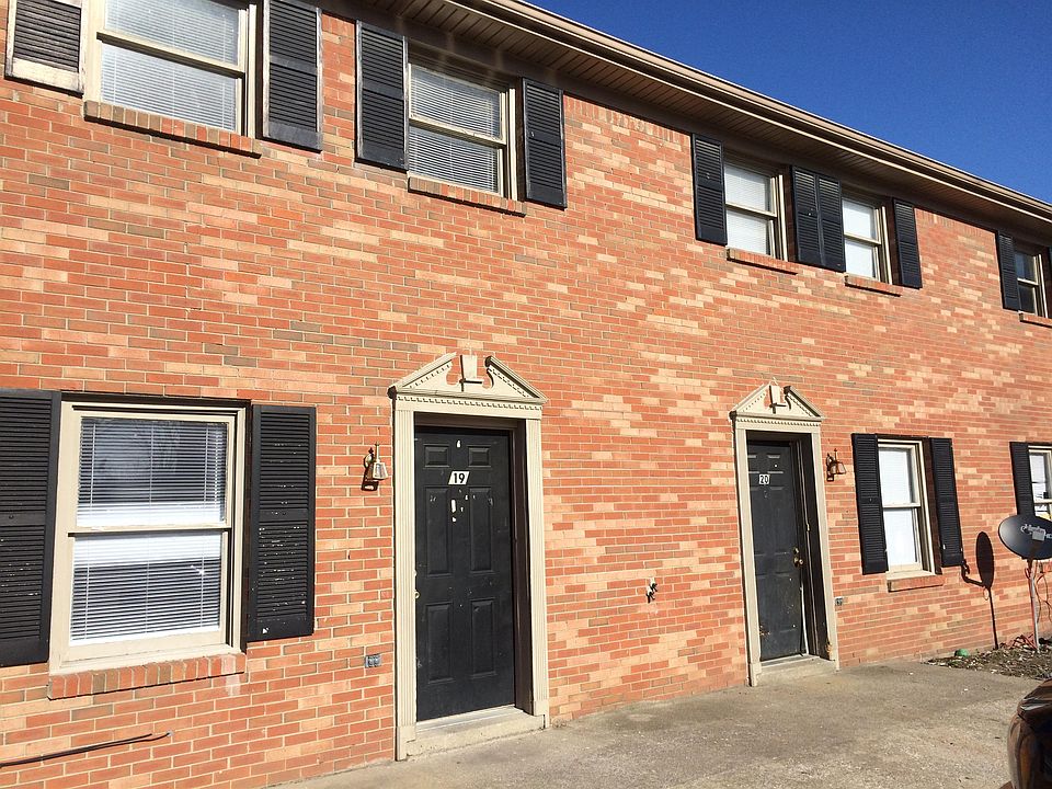 1st image of 1644 Foxhaven Dr #21