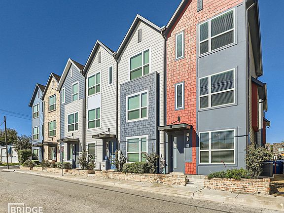 3rd image of 301 Lamar St Unit 12