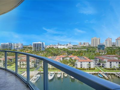 3029 188th St #907, Aventura, FL, 33180