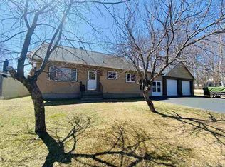 2023 Montgomery St, Marquette, MI 49855