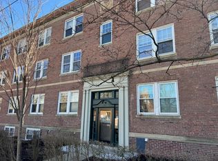 175 Kent St APT 4, Brookline, MA 02446