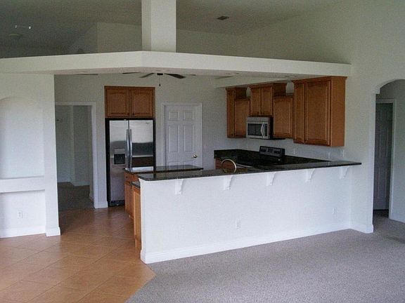 3rd image of 4531 SW Darwin Blvd