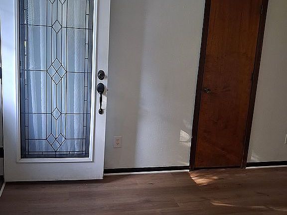 3rd image of 4003 Southlake Cir